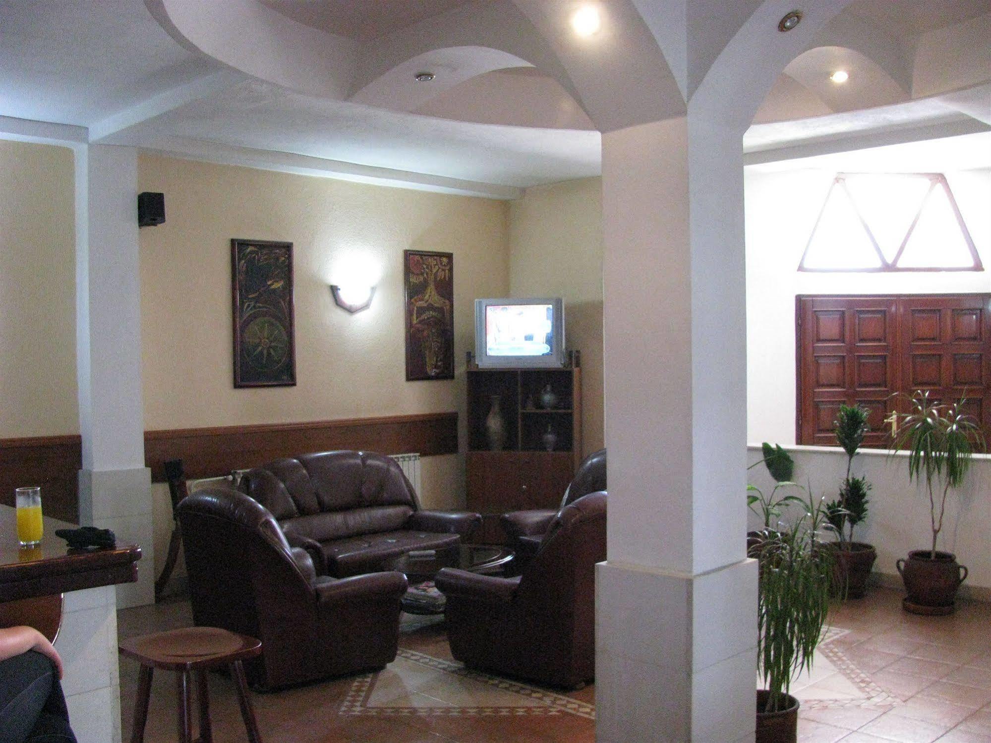 Hotel Vergina Skopje Exterior foto